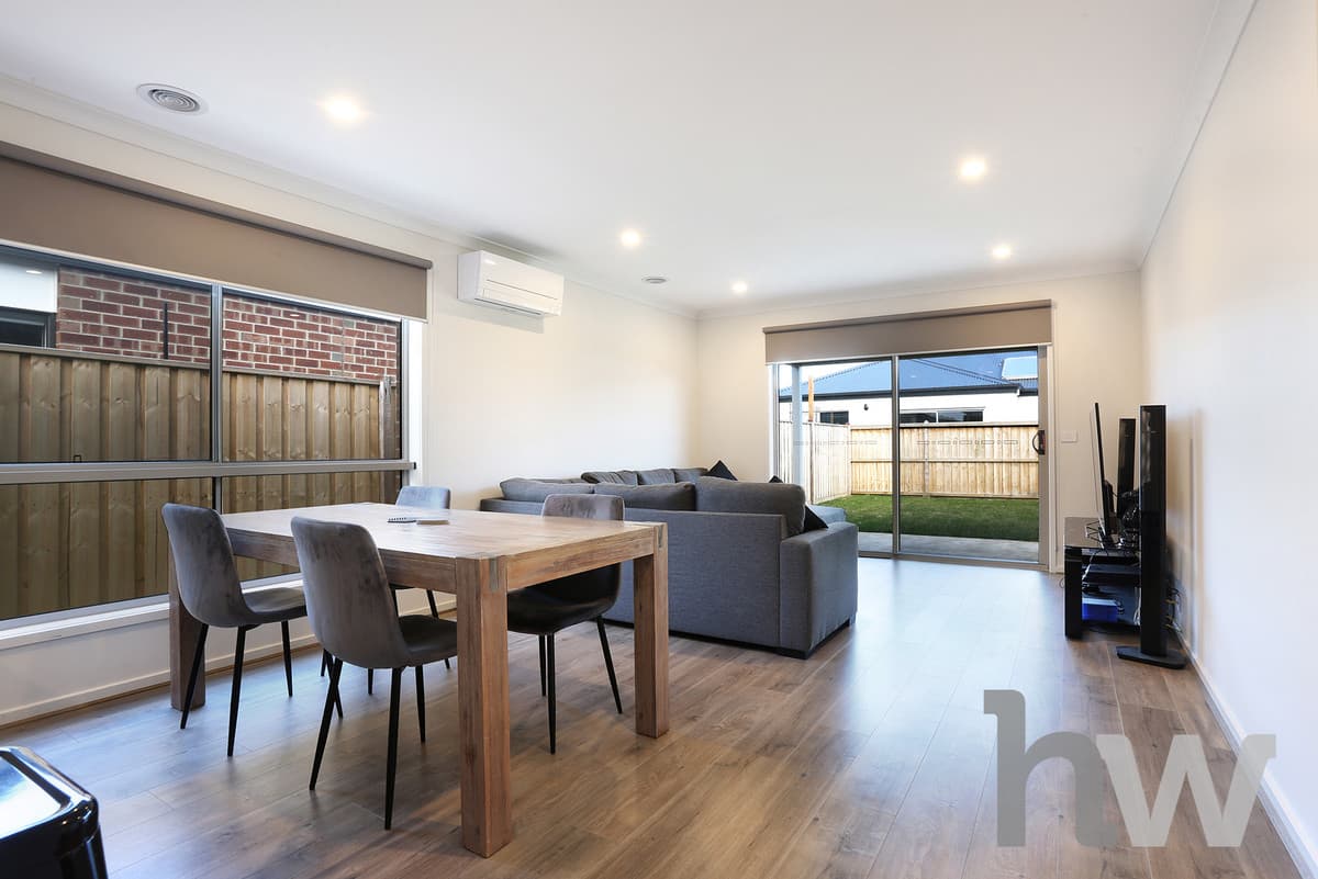 49 Fawkner Crescent, ARMSTRONG CREEK VIC 3217, Armstrong Creek - Thumbnail 3