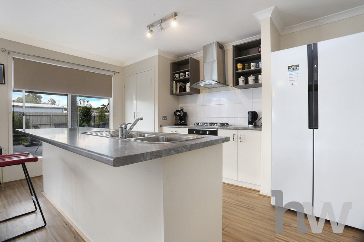 10 Jordyn Close, WINCHELSEA VIC 3241, Winchelsea - Thumbnail 3