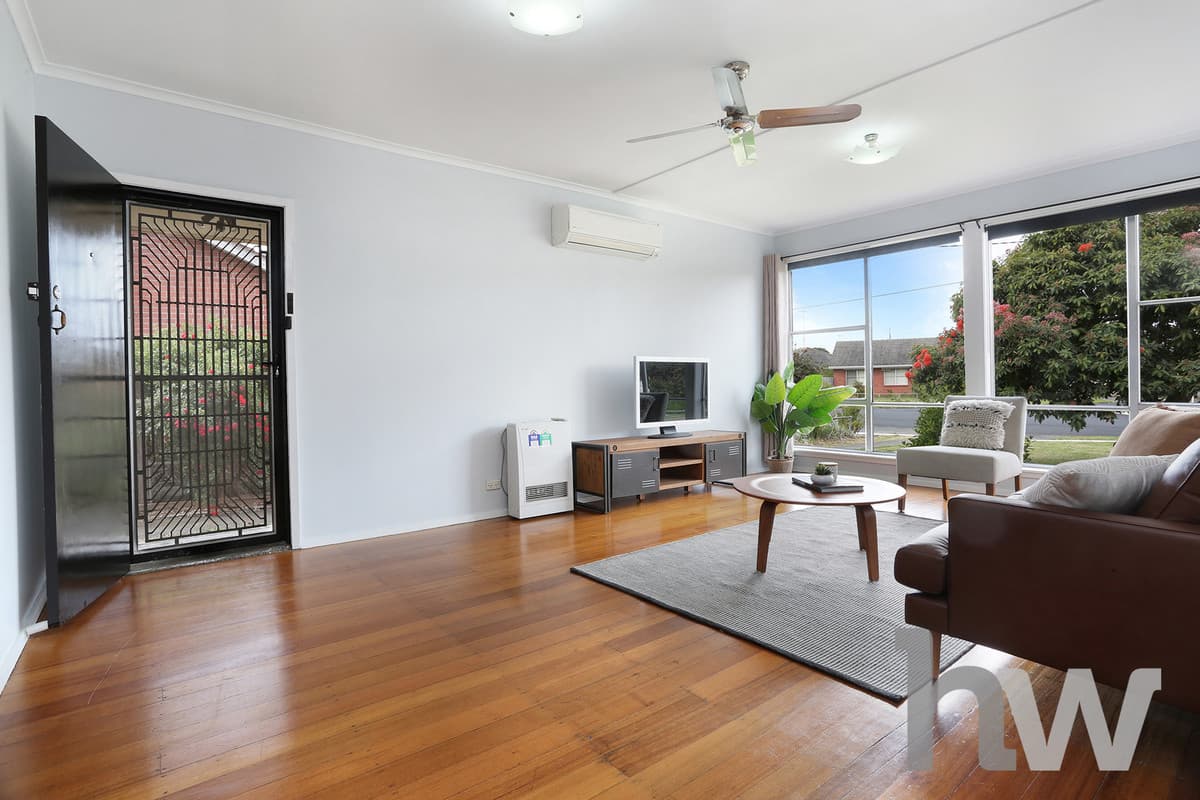 38 Neptune Avenue, NEWCOMB VIC 3219, Newcomb - Thumbnail 3