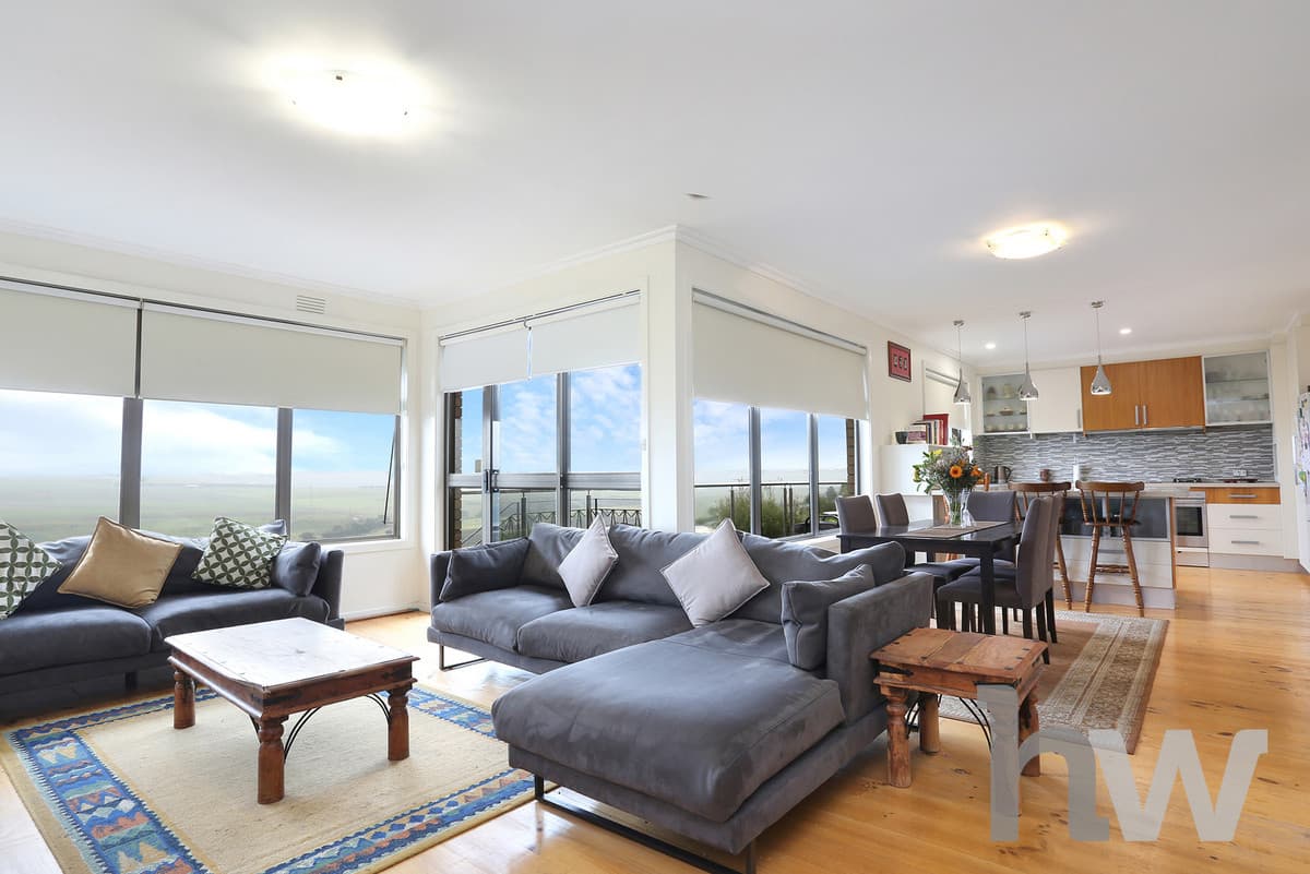 22 Graylea Avenue, HERNE HILL VIC 3218, Herne Hill - Thumbnail 3
