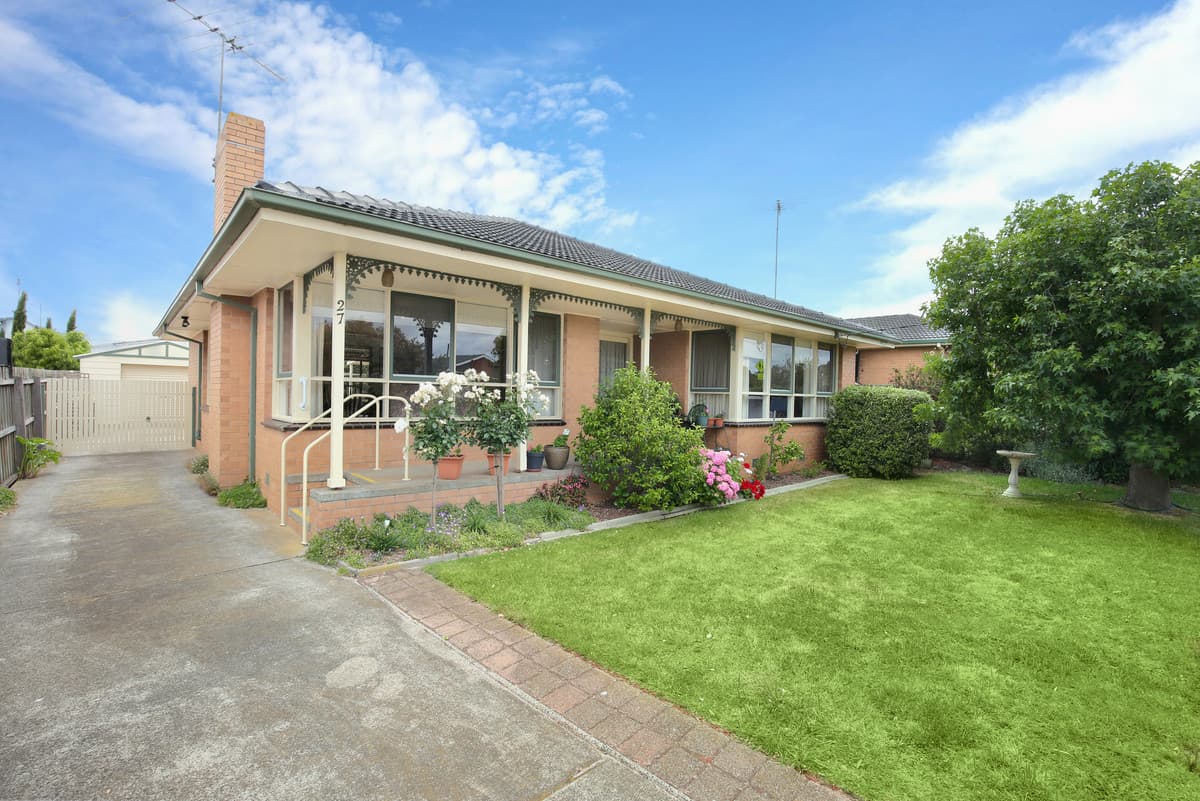 27 Durran Street, ST ALBANS PARK VIC 3219, St Albans Park - Image 1