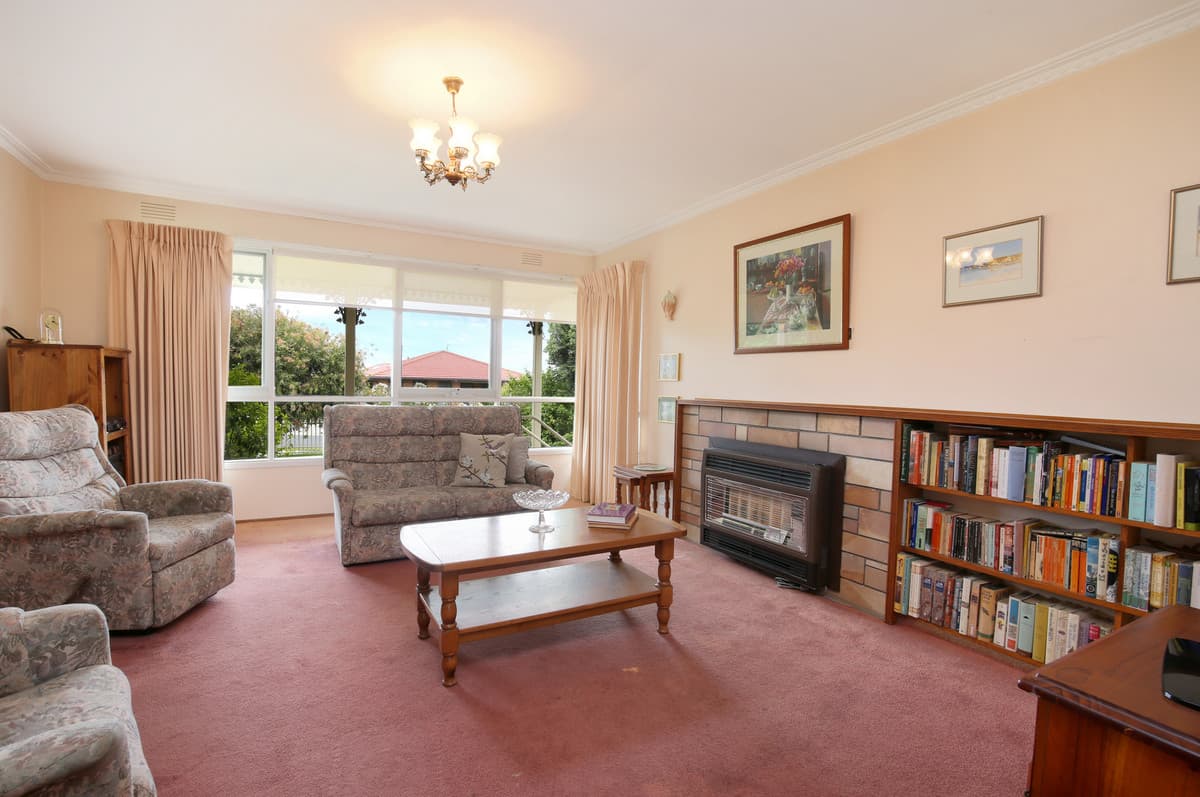 27 Durran Street, ST ALBANS PARK VIC 3219, St Albans Park - Thumbnail 4