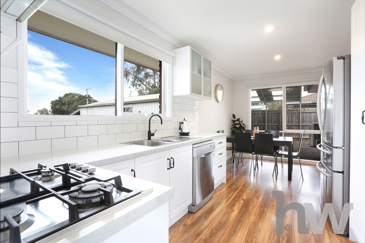 5 Enfield Drive, ST ALBANS PARK VIC 3219, St Albans Park - Thumbnail 7