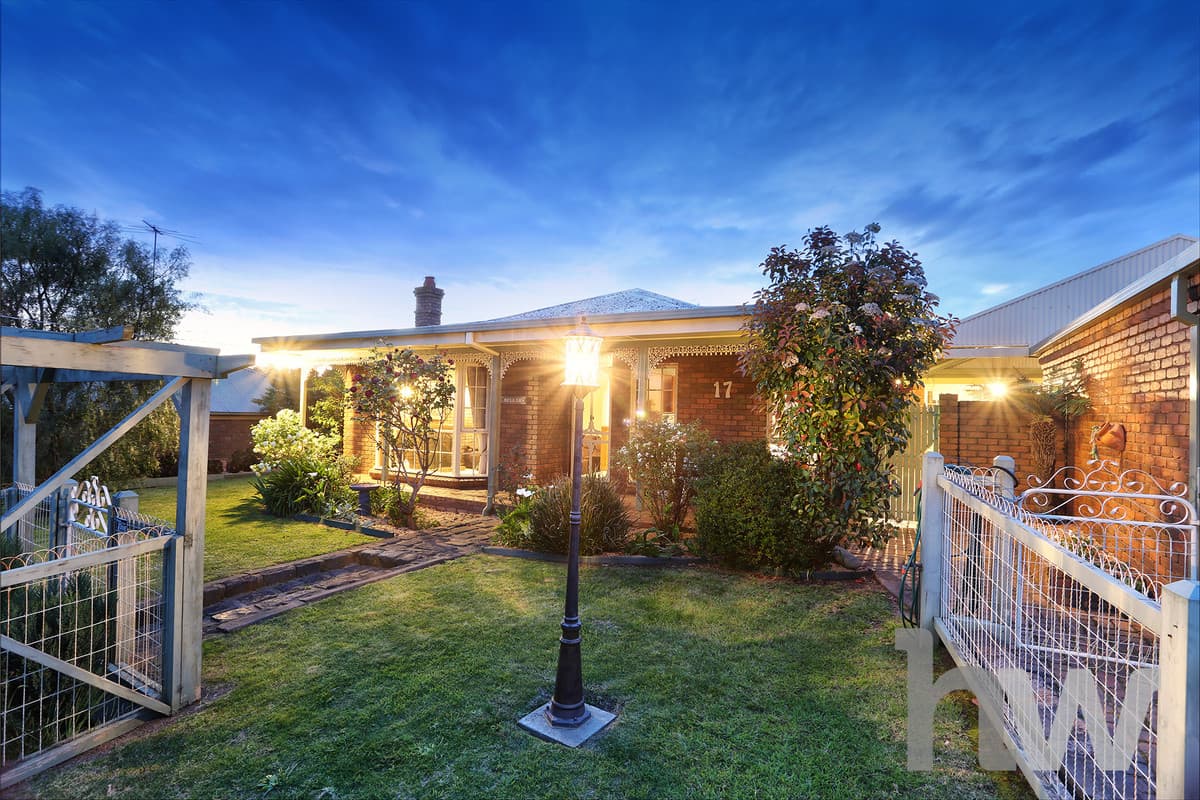 17 Highmont Drive, BELMONT VIC 3216, Belmont - Thumbnail 3