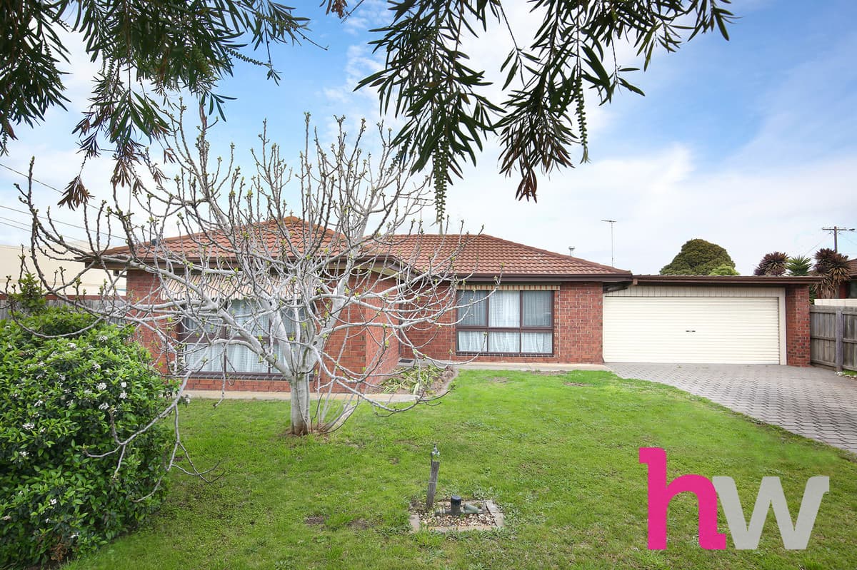 24 East End Crescent, ST ALBANS PARK VIC 3219, St Albans Park - Image 1