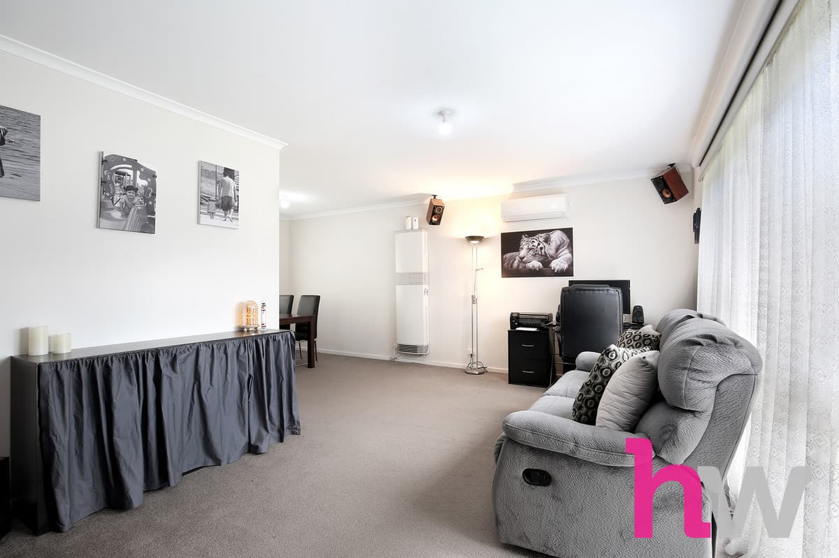 24 East End Crescent, ST ALBANS PARK VIC 3219, St Albans Park - Thumbnail 3