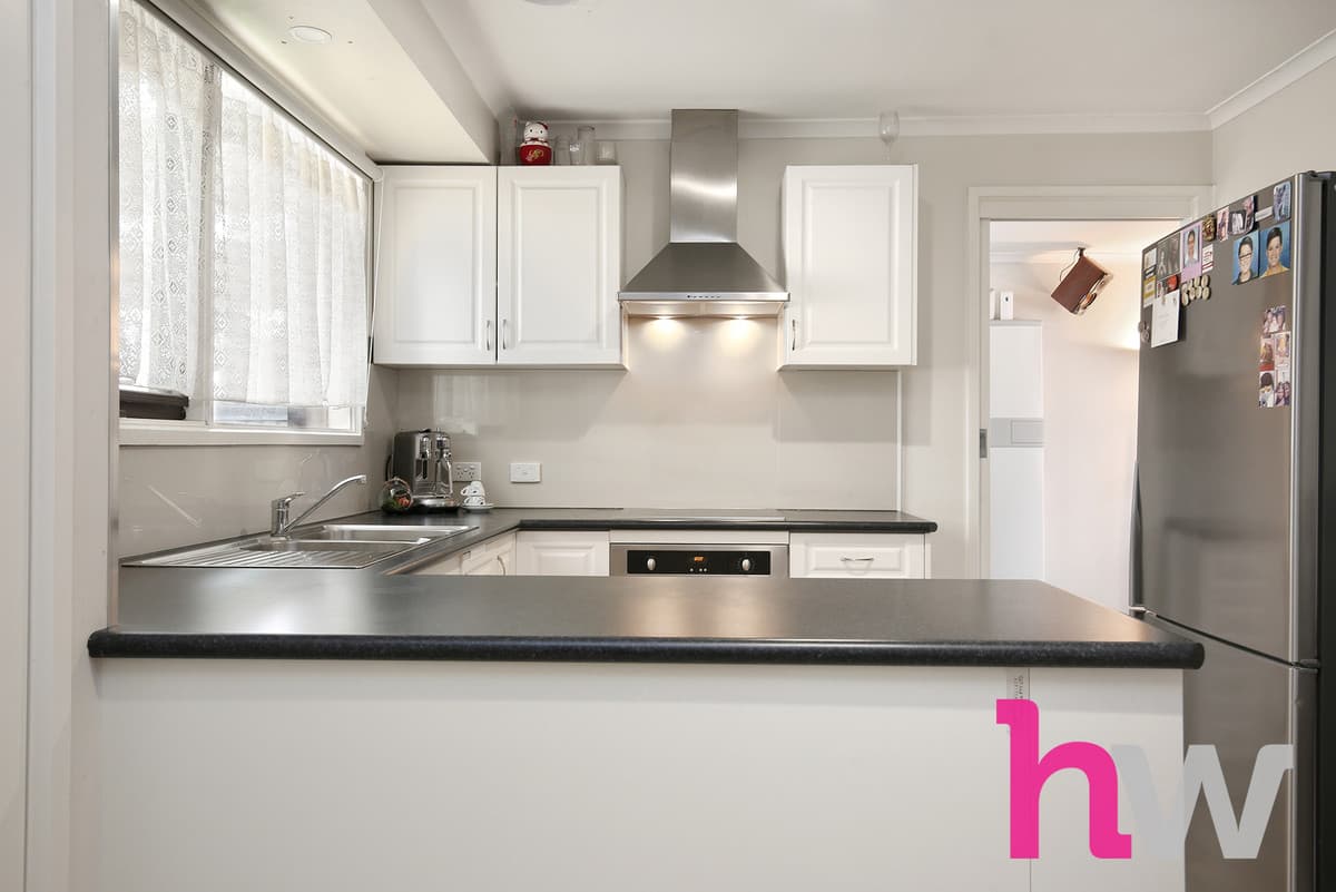 24 East End Crescent, ST ALBANS PARK VIC 3219, St Albans Park - Thumbnail 7