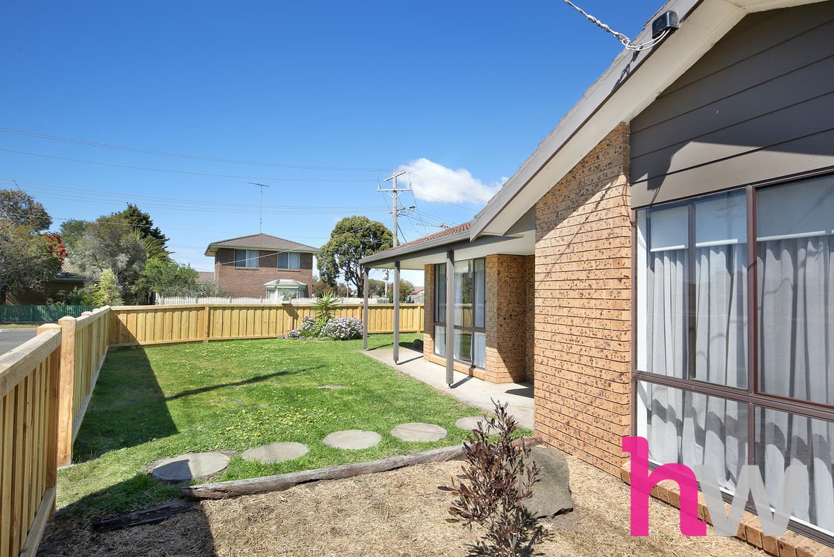 34 Enfield Drive, ST ALBANS PARK VIC 3219, St Albans Park - Thumbnail 2