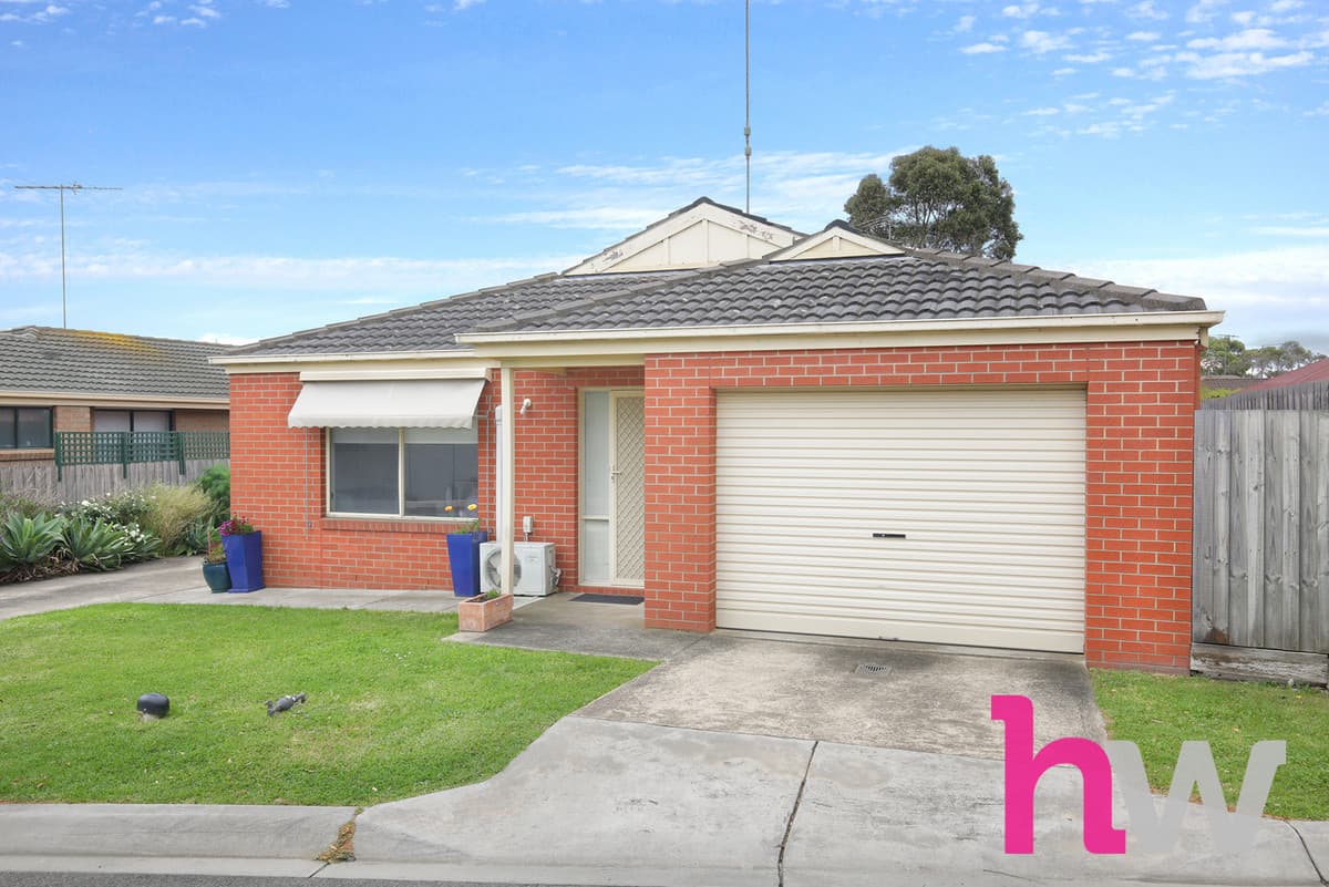 1 / 6 Lawless Court, BREAKWATER VIC 3219, Breakwater - Thumbnail 2