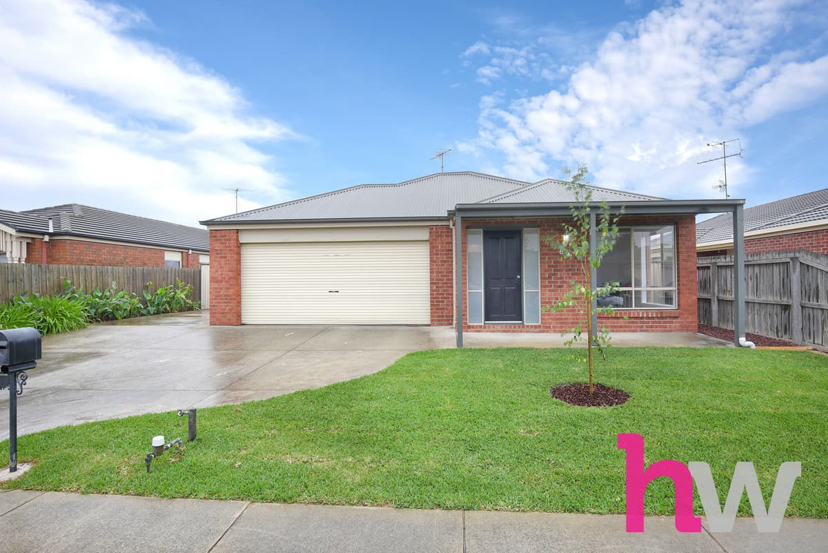 61 Meadenhall Drive, ST ALBANS PARK VIC 3219, St Albans Park - Thumbnail 2