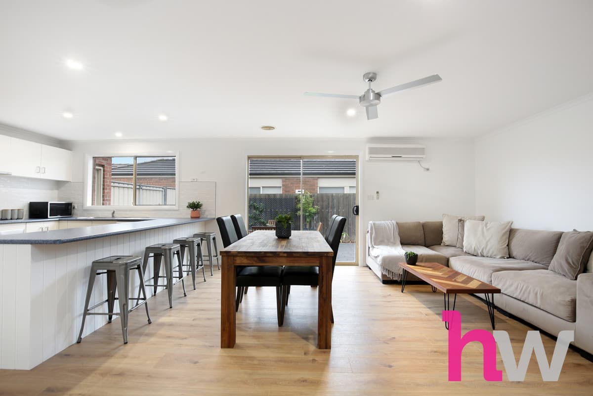 61 Meadenhall Drive, ST ALBANS PARK VIC 3219, St Albans Park - Thumbnail 3