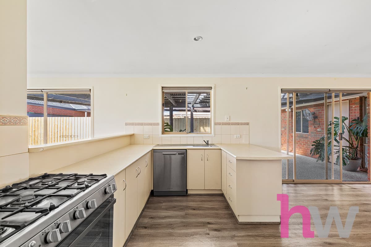 21 Dalyston Street, GROVEDALE VIC 3216, Grovedale - Thumbnail 4