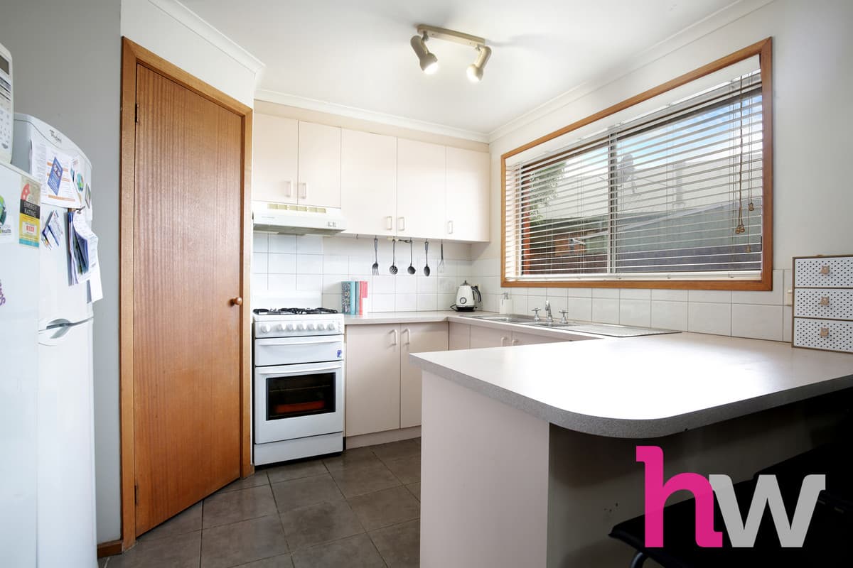 14 Lucy Court, ST ALBANS PARK VIC 3219, St Albans Park - Thumbnail 5