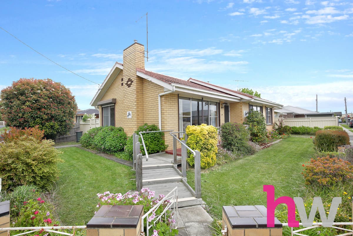 17 Dorward Avenue, NEWCOMB VIC 3219, Newcomb - Thumbnail 3