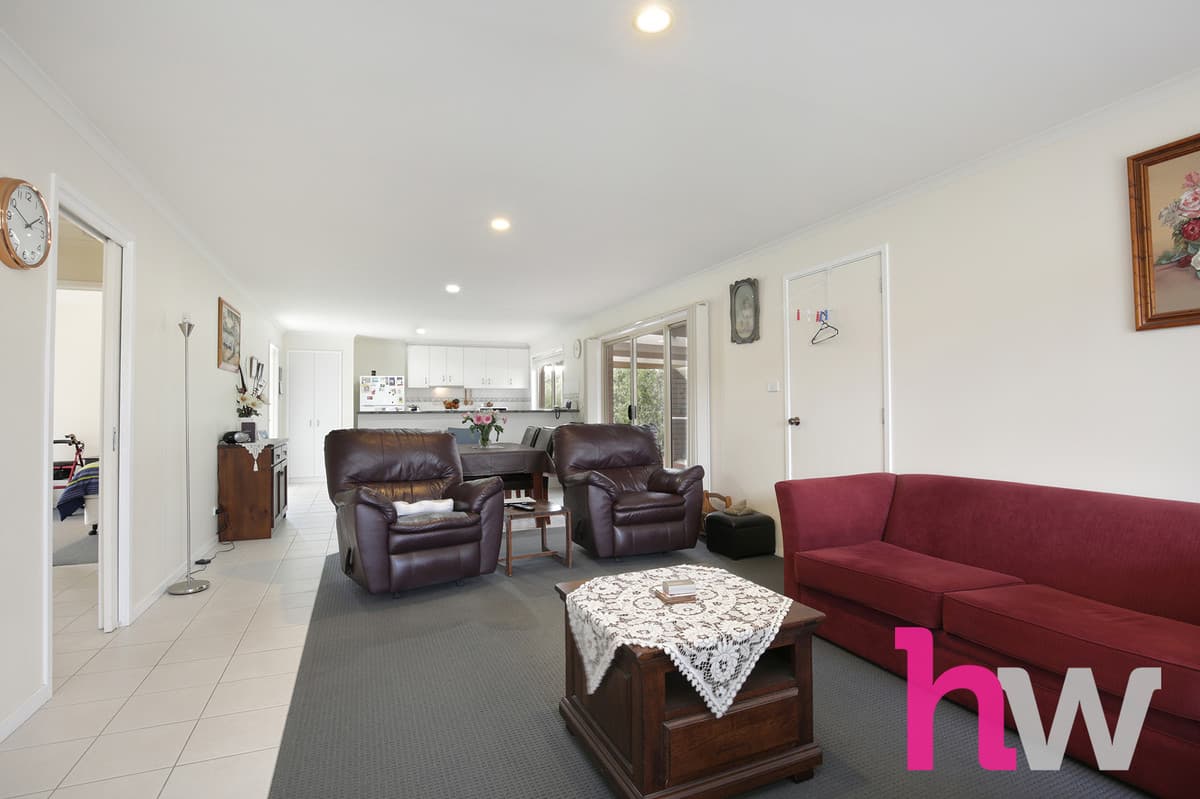 20 Bronte Court, ST ALBANS PARK VIC 3219, St Albans Park - Thumbnail 3