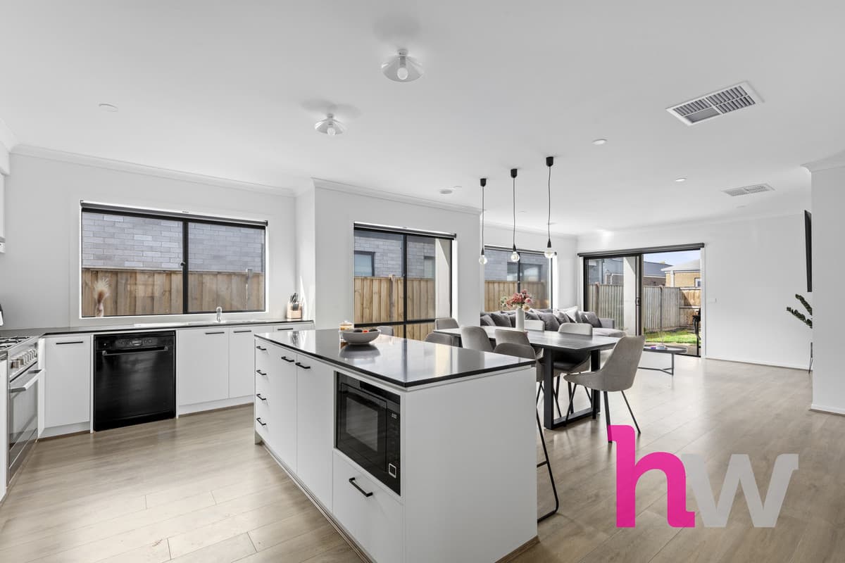 28 Woodland Street, LARA VIC 3212, Lara - Thumbnail 2