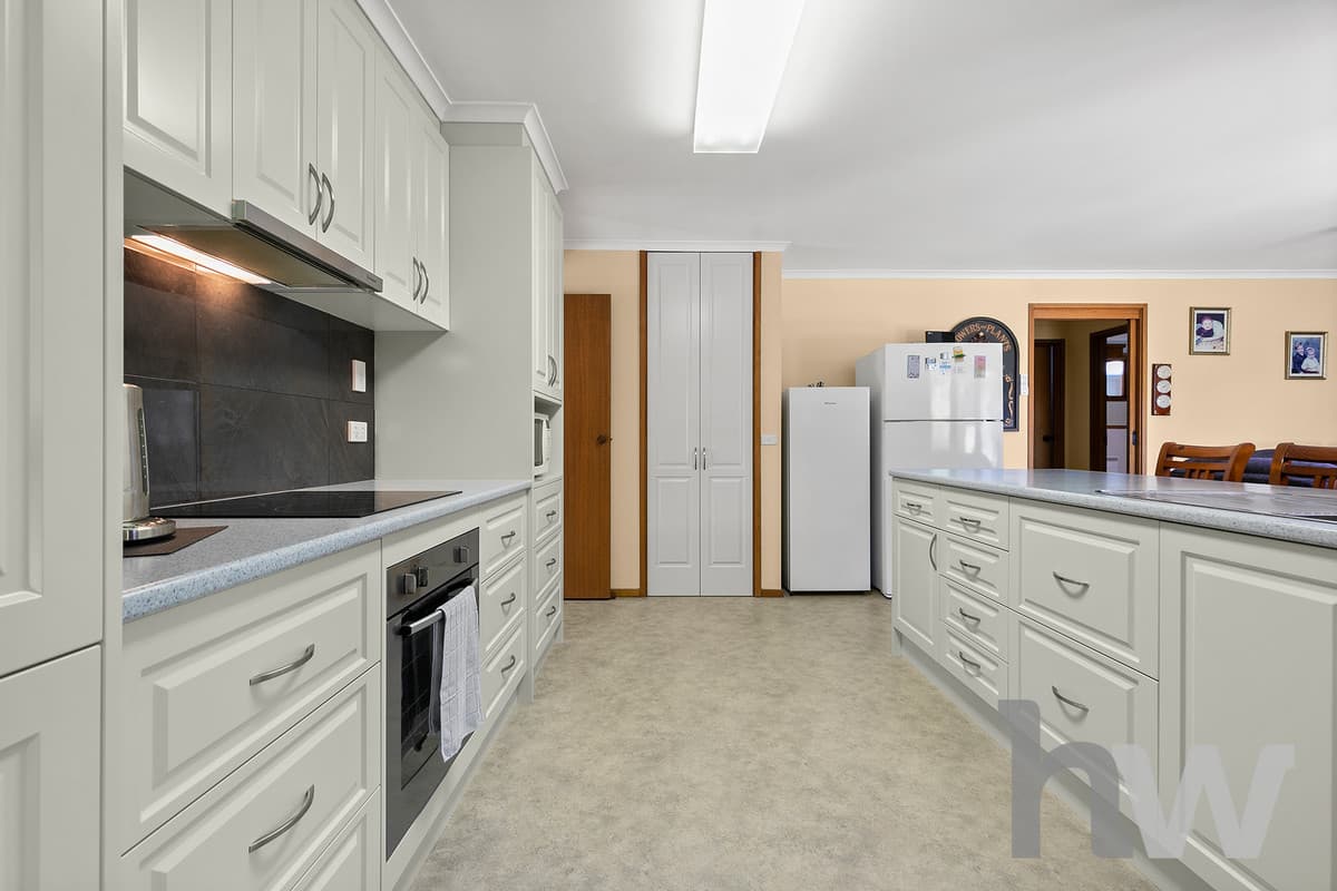 56 Brunel Street, LETHBRIDGE VIC 3332, Lethbridge - Thumbnail 2