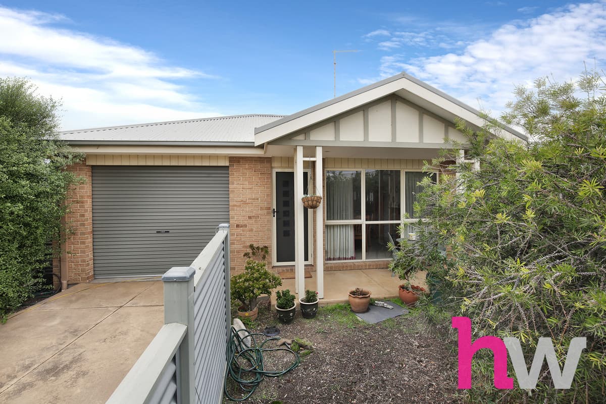 1 / 40-42 Townsend Road, ST ALBANS PARK VIC 3219, St Albans Park - Thumbnail 2