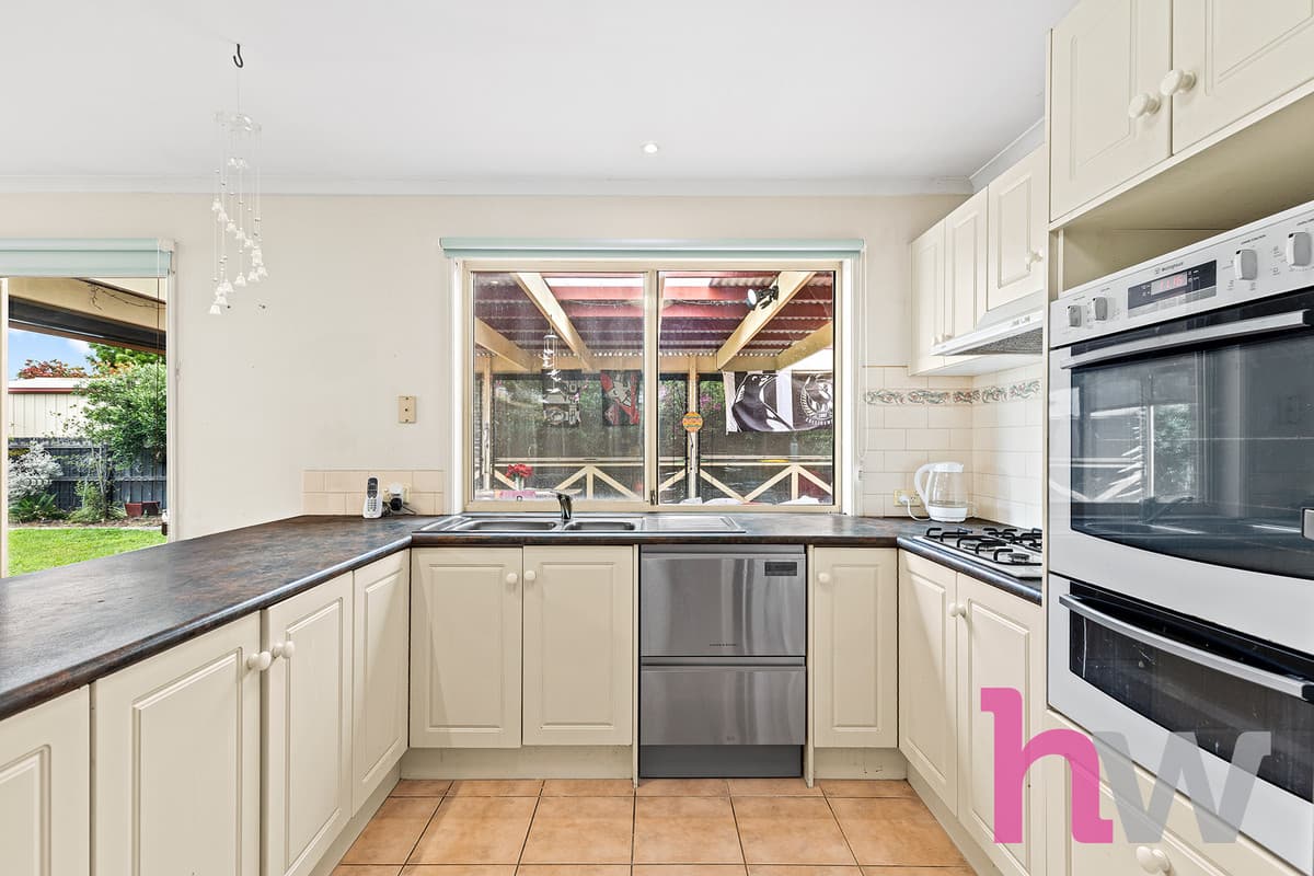 29 Sparrow Court, LARA VIC 3212, Lara - Thumbnail 2