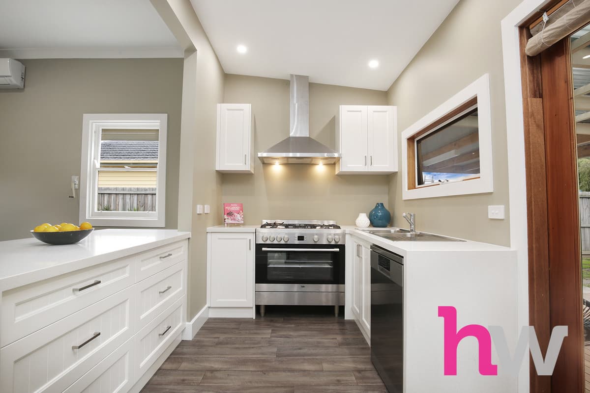 6 Myrtle Grove, NORTH SHORE VIC 3214, North Shore - Thumbnail 4