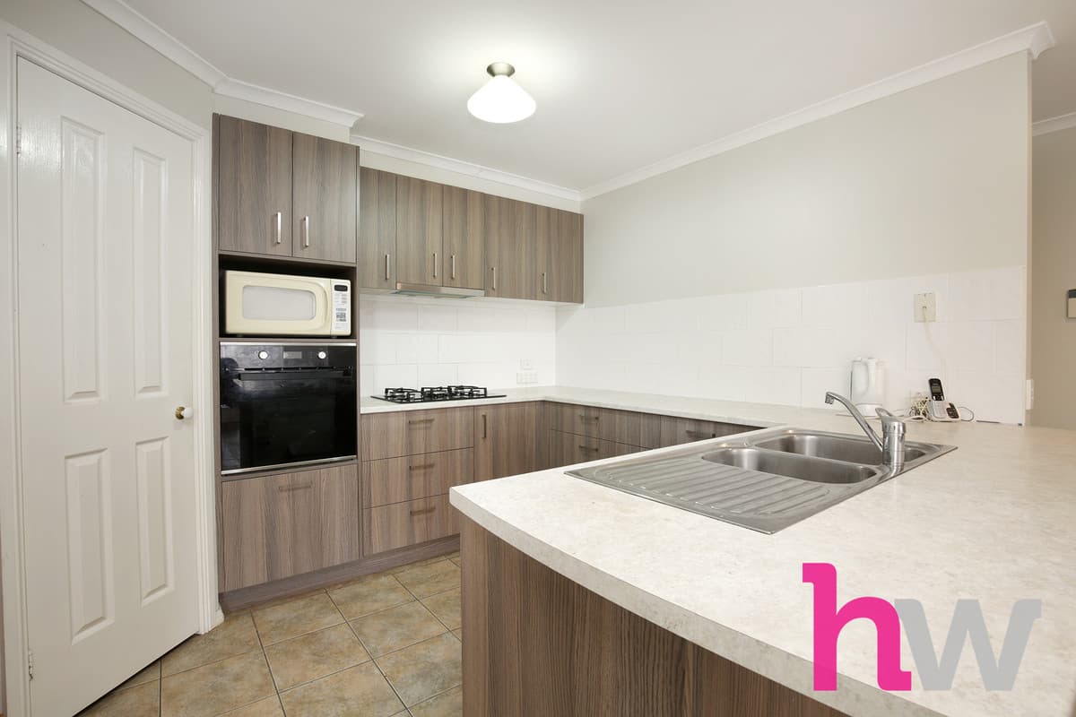 32 Langer Drive, ST ALBANS PARK VIC 3219, St Albans Park - Thumbnail 4