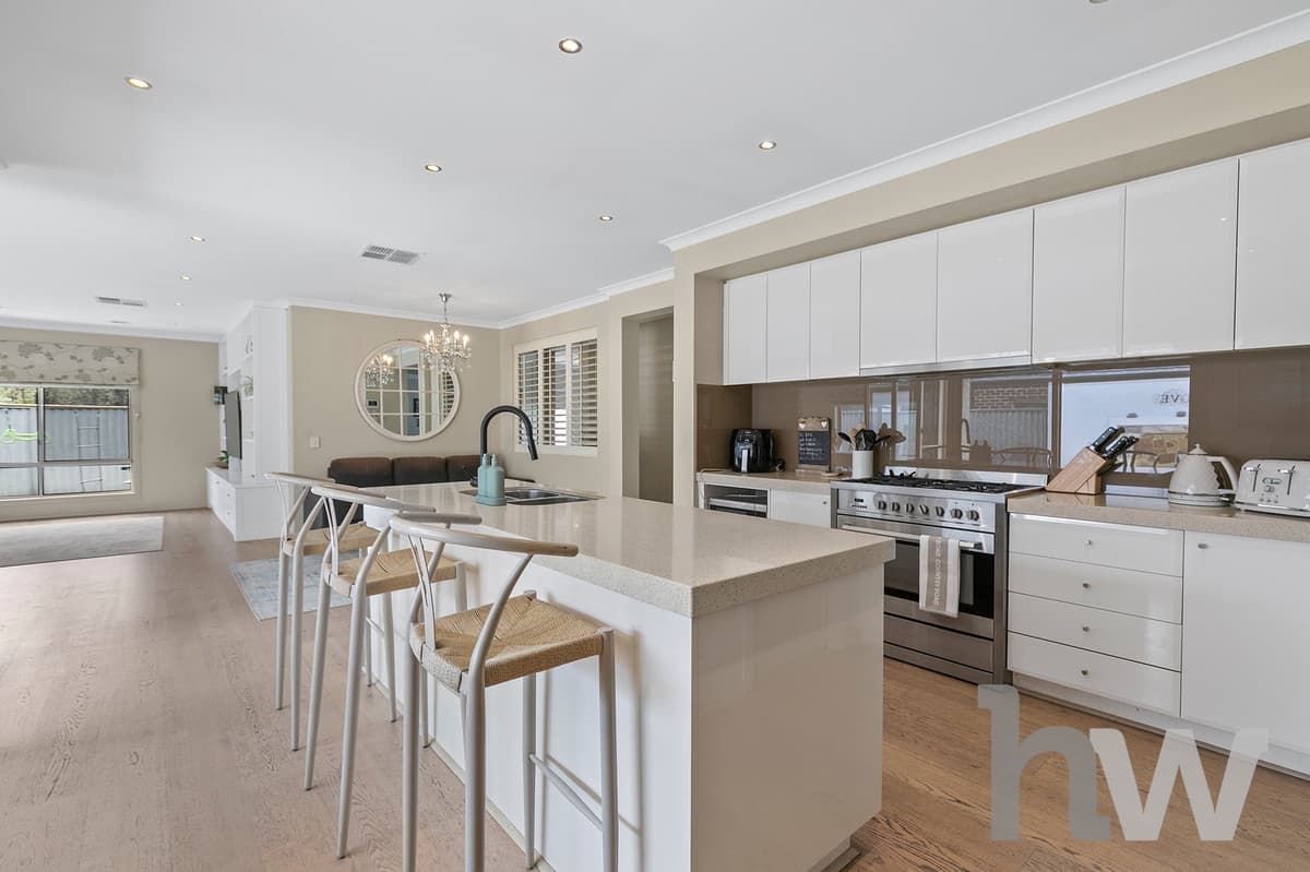 18 Springwater Drive, LARA VIC 3212, Lara - Thumbnail 4