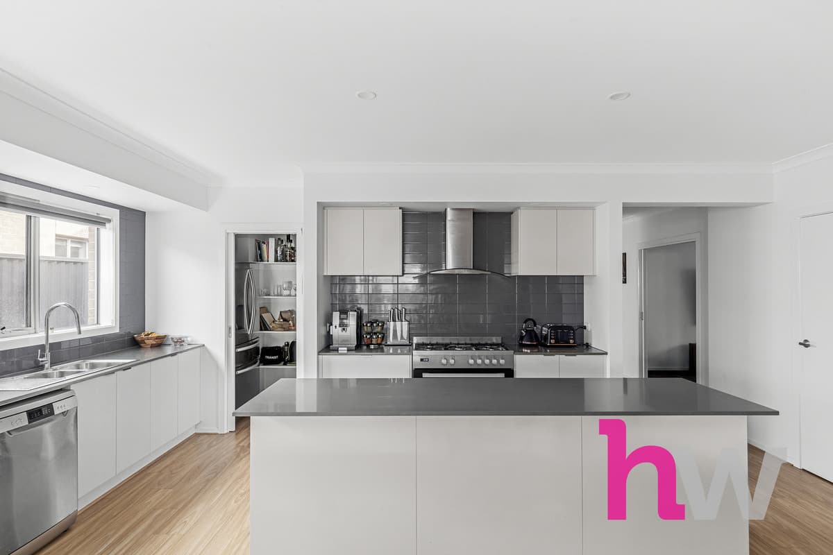 50 Tova Avenue, BELL POST HILL VIC 3215, Bell Post Hill - Thumbnail 6