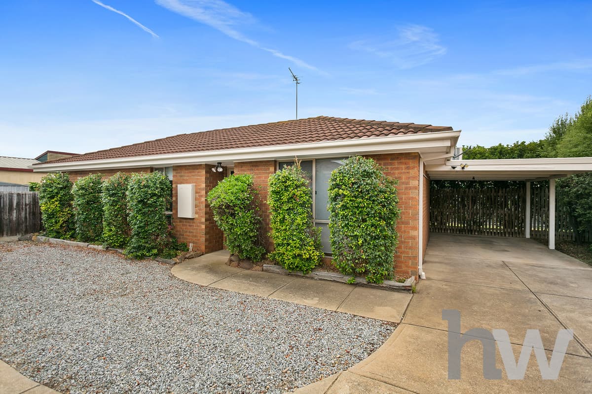 2 / 49 Cameron Crescent, LARA VIC 3212, Lara - Image 1