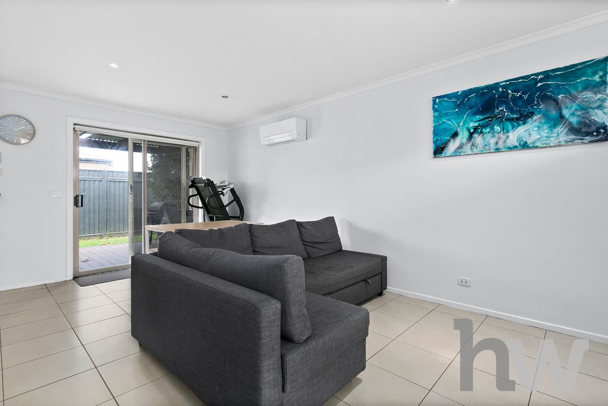 2 / 49 Cameron Crescent, LARA VIC 3212, Lara - Thumbnail 3