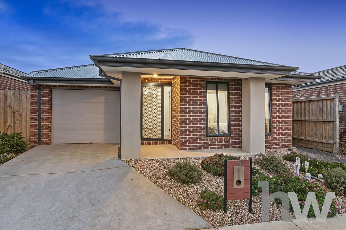 110 Bramley Avenue, CHARLEMONT VIC 3217, Charlemont - Thumbnail 2