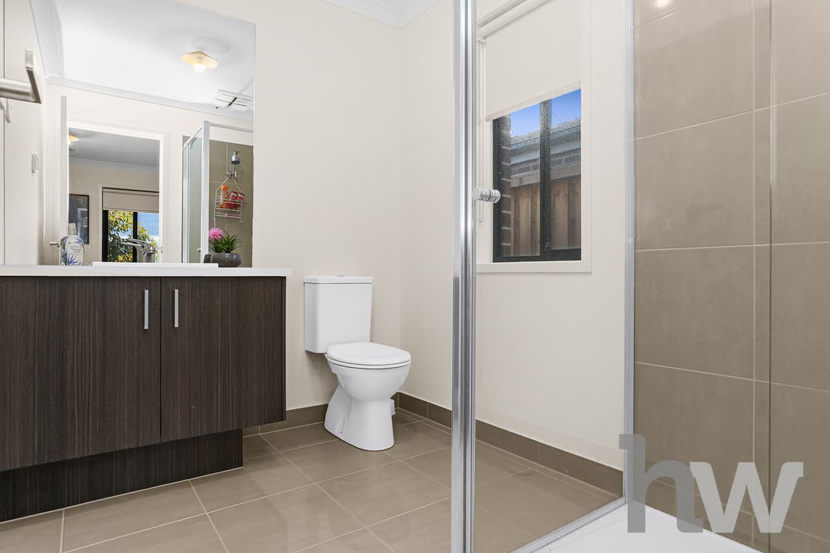 110 Bramley Avenue, CHARLEMONT VIC 3217, Charlemont - Thumbnail 4