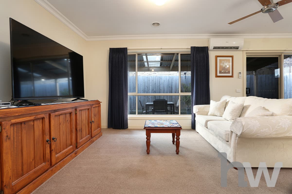 2 / 7 Forest Road South, LARA VIC 3212, Lara - Thumbnail 3