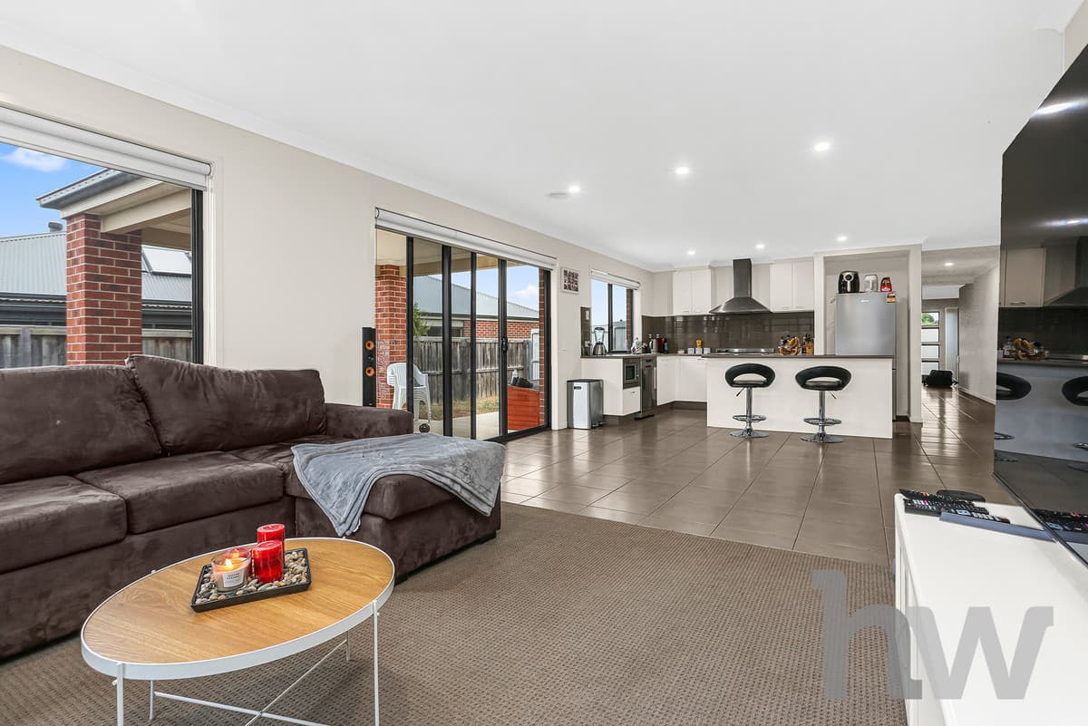 10 Cabernet Court, BANNOCKBURN VIC 3331, Bannockburn - Image 1