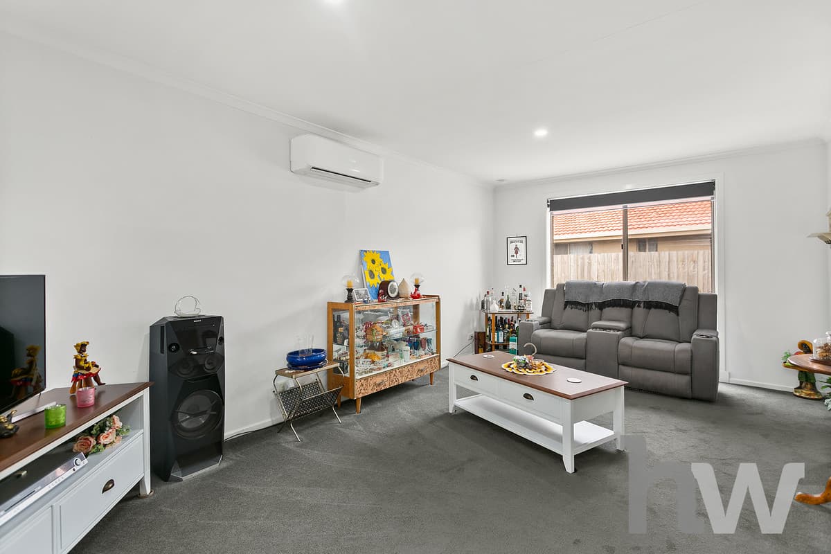1 / 49 Cameron Crescent, LARA VIC 3212, Lara - Thumbnail 2