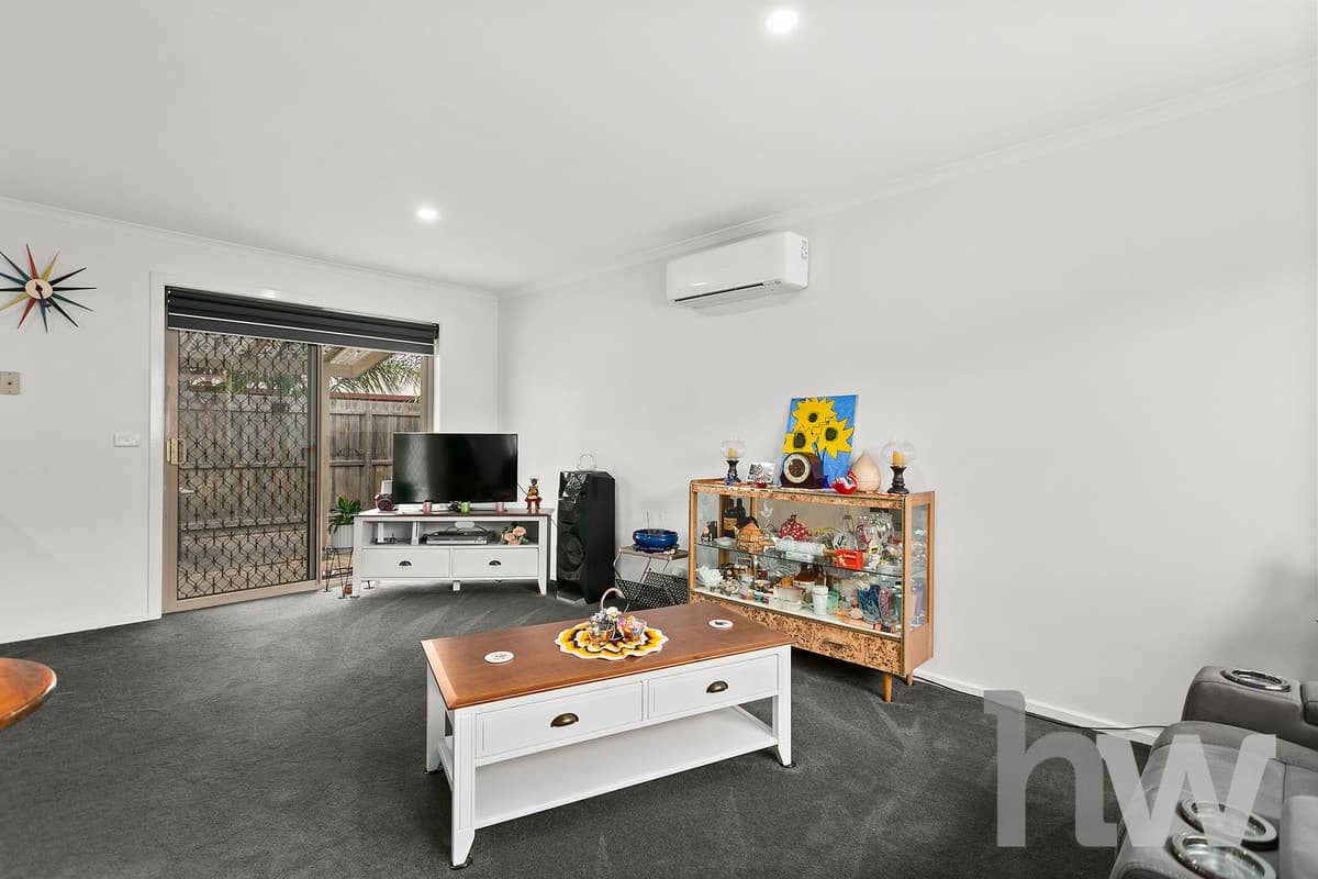 1 / 49 Cameron Crescent, LARA VIC 3212, Lara - Thumbnail 3