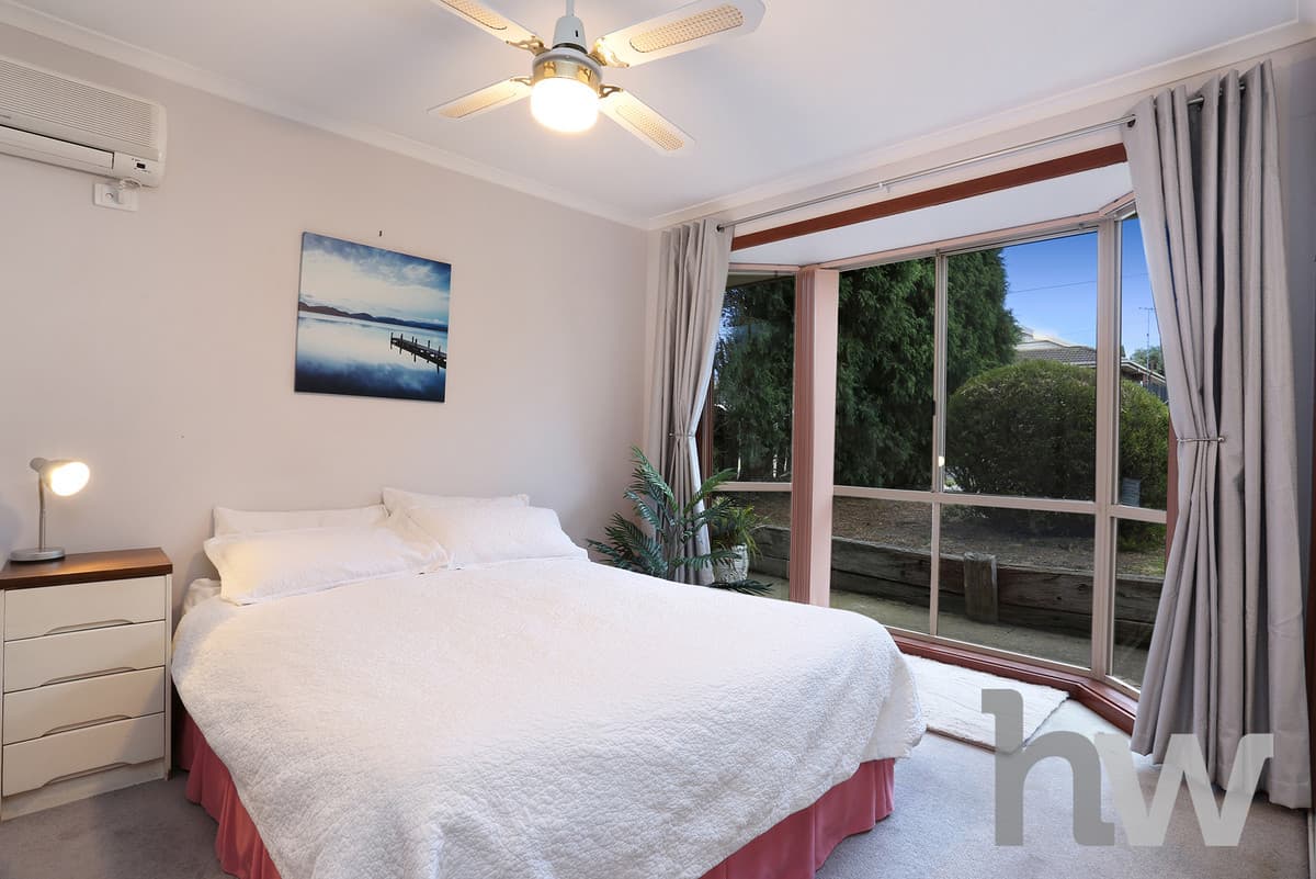19 Mulholland Crescent, GROVEDALE VIC 3216, Grovedale - Thumbnail 4