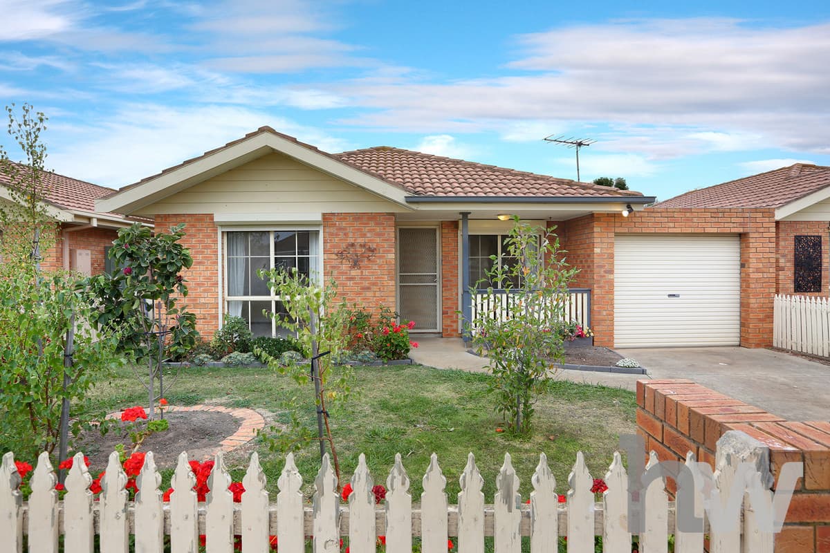 2 / 15 Bernard Court, LARA VIC 3212, Lara - Image 1