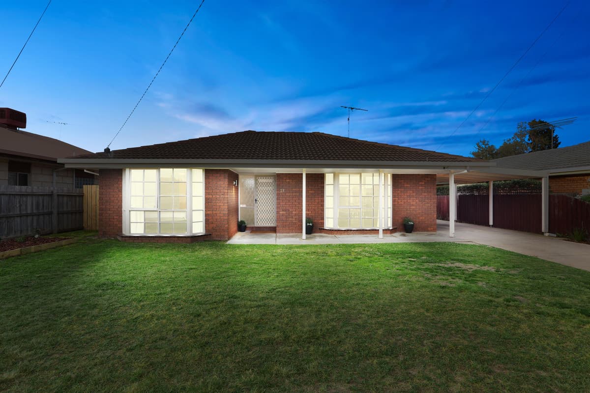 31 Bank Street, LARA VIC 3212, Lara - Image 1
