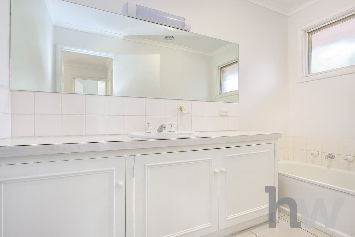 8 Dublin Drive, GROVEDALE VIC 3216, Grovedale - Thumbnail 8