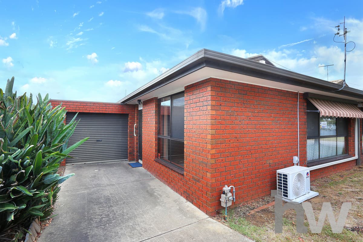 1 / 299 Boundary Road, ST ALBANS PARK VIC 3219, St Albans Park - Thumbnail 2