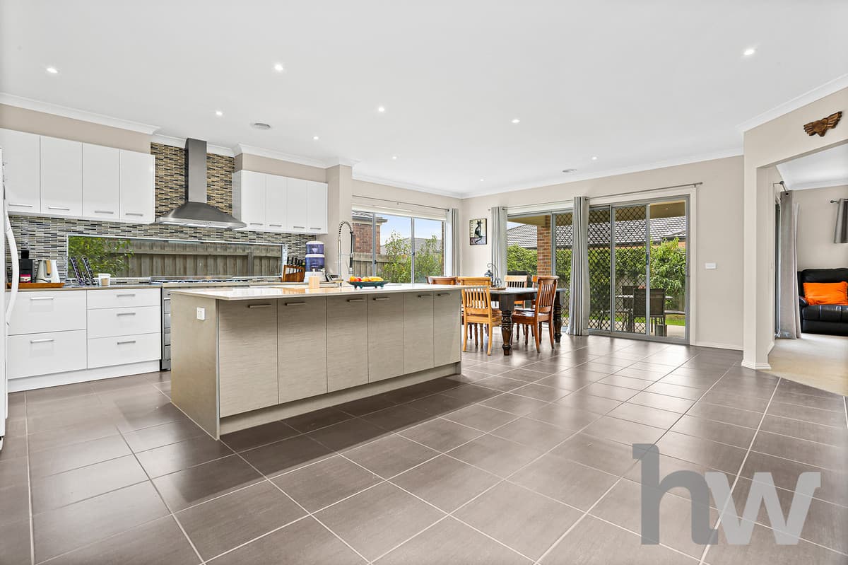 2 Whitecliff Way, ARMSTRONG CREEK VIC 3217, Armstrong Creek - Thumbnail 7