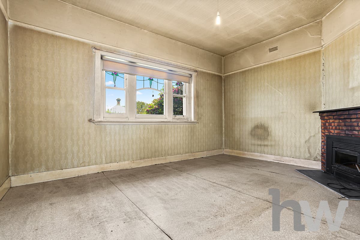 8 Loch Street, EAST GEELONG VIC 3219, East Geelong - Thumbnail 4
