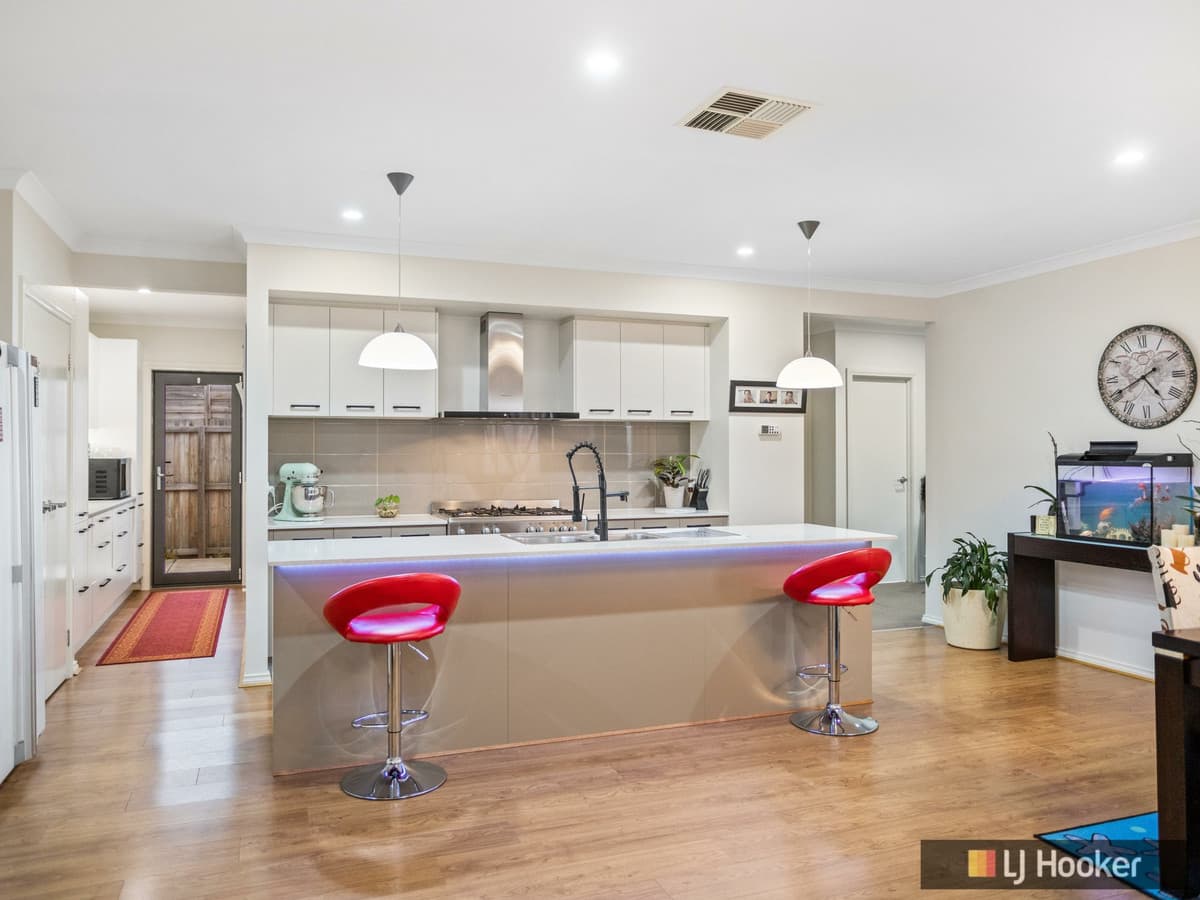 36 Mandalay Avenue, ARMSTRONG CREEK VIC 3217, Armstrong Creek - Thumbnail 8