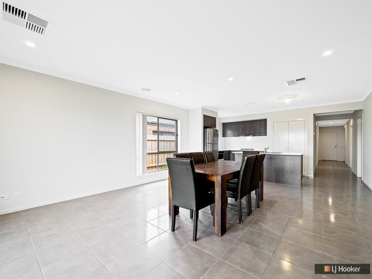 10 Scanlon Street, AINTREE VIC 3336, Aintree - Thumbnail 2