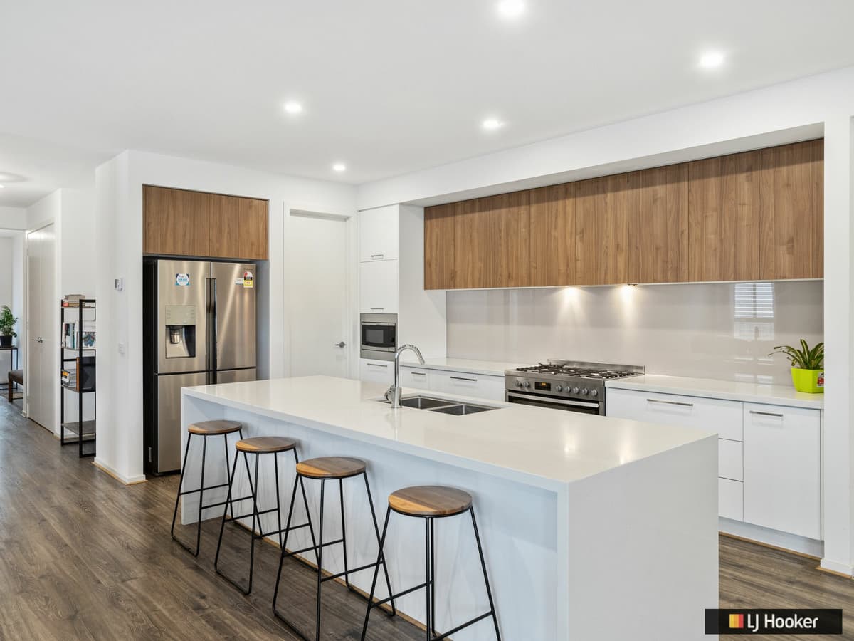 3 Koslow Street, ARMSTRONG CREEK VIC 3217, Armstrong Creek - Thumbnail 2