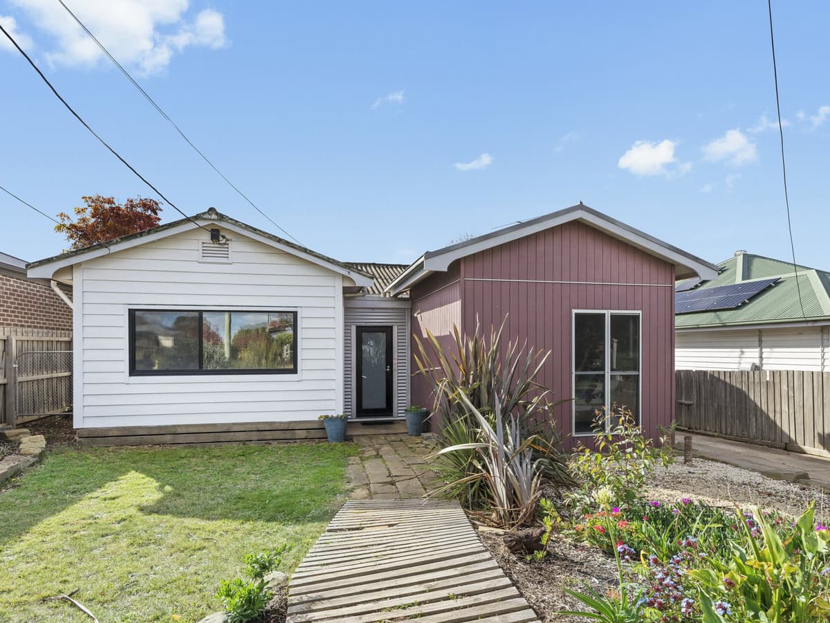 22 Weeroona Avenue, HAMLYN HEIGHTS VIC 3215, Hamlyn Heights - Image 1