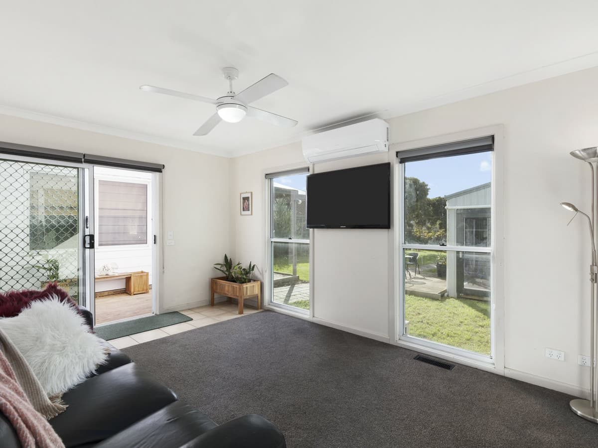 22 Weeroona Avenue, HAMLYN HEIGHTS VIC 3215, Hamlyn Heights - Thumbnail 5