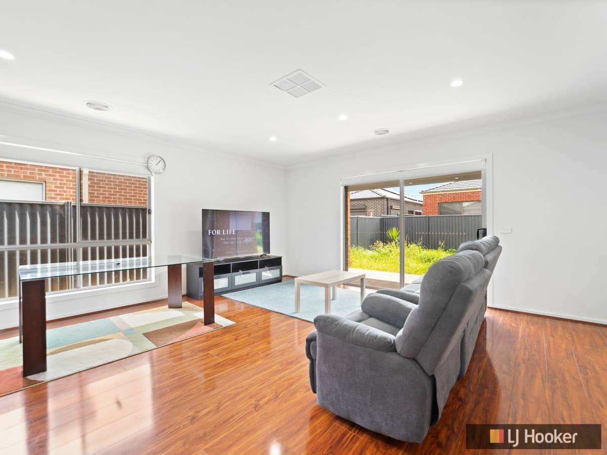 10 Tamboritha Boulevard, WEIR VIEWS VIC 3338, Weir Views - Thumbnail 6