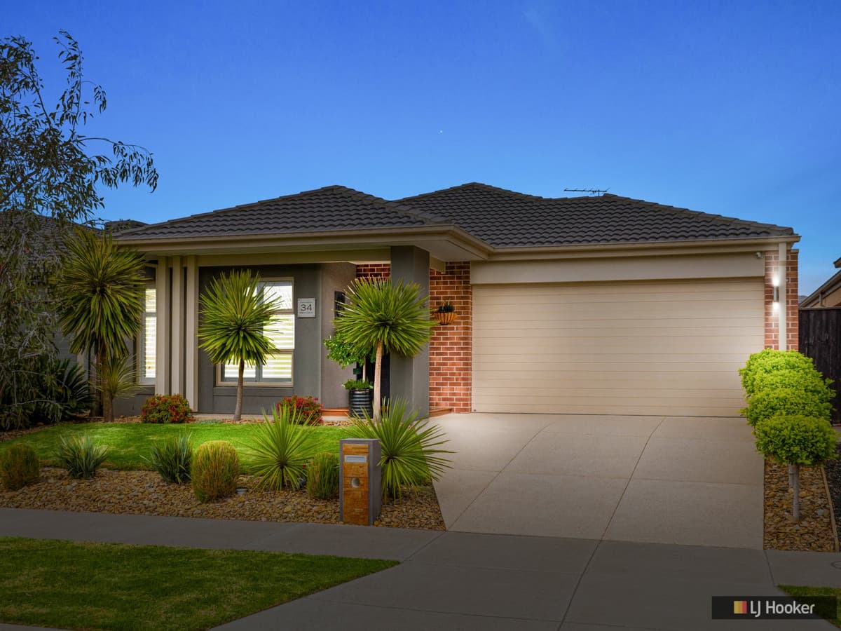 34 Seagrass Crescent, POINT COOK VIC 3030, Point Cook - Thumbnail 2