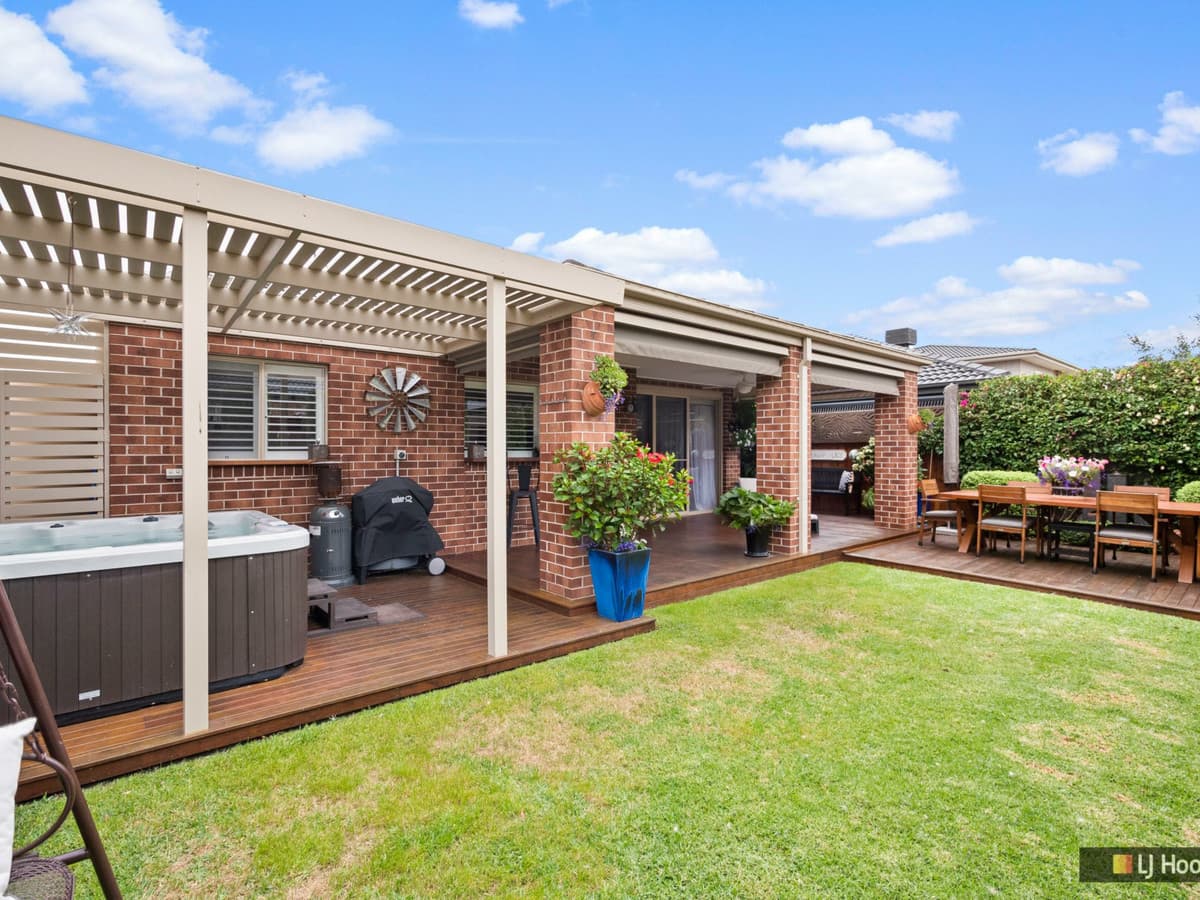 34 Seagrass Crescent, POINT COOK VIC 3030, Point Cook - Thumbnail 5